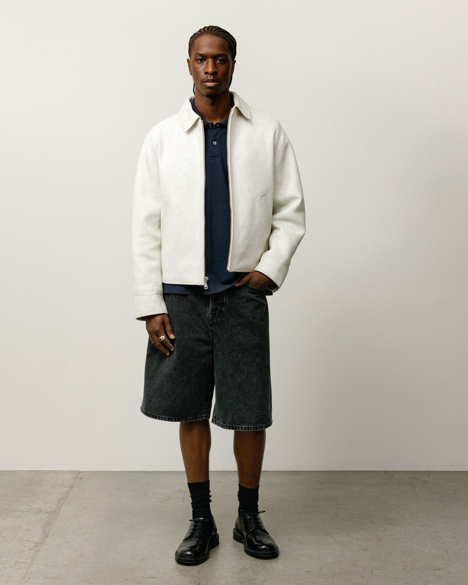 美品　OUUL オウル　ナイロン　軽量　スタンド　 黒　カモフラ　Stussy 美品 OUUL オウル ナイロン 軽量 スタンド 黒 カモフラ Stussy