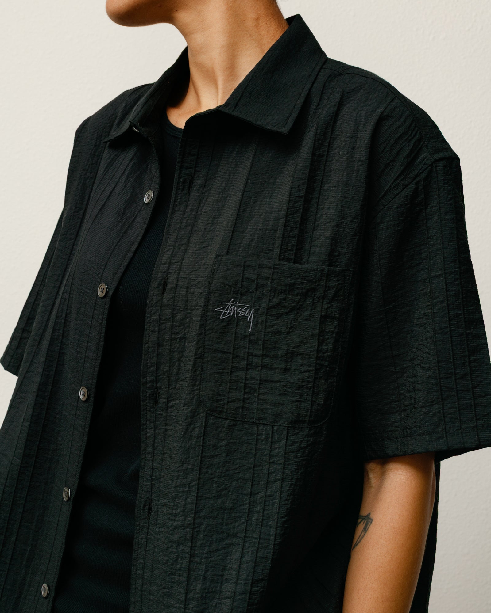 Pleated Textured Shirt – Black | Tops & Shirts | Stüssy Japan