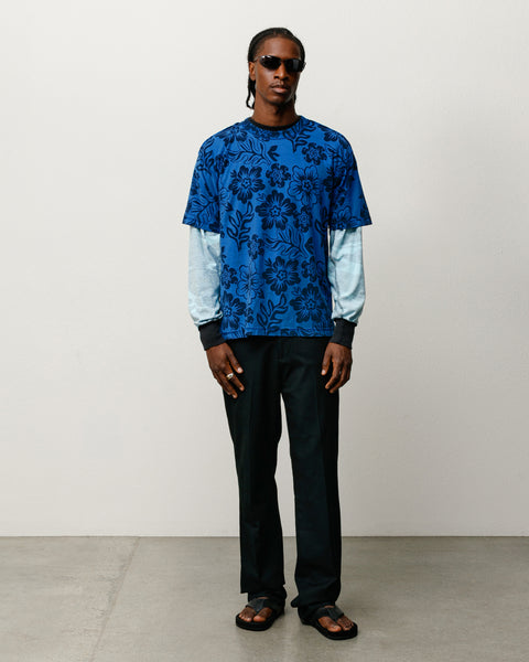 Lazy Floral Tee ユニセックスの半袖、スポーツブルーのオールオーバー花柄プリントTシャツ