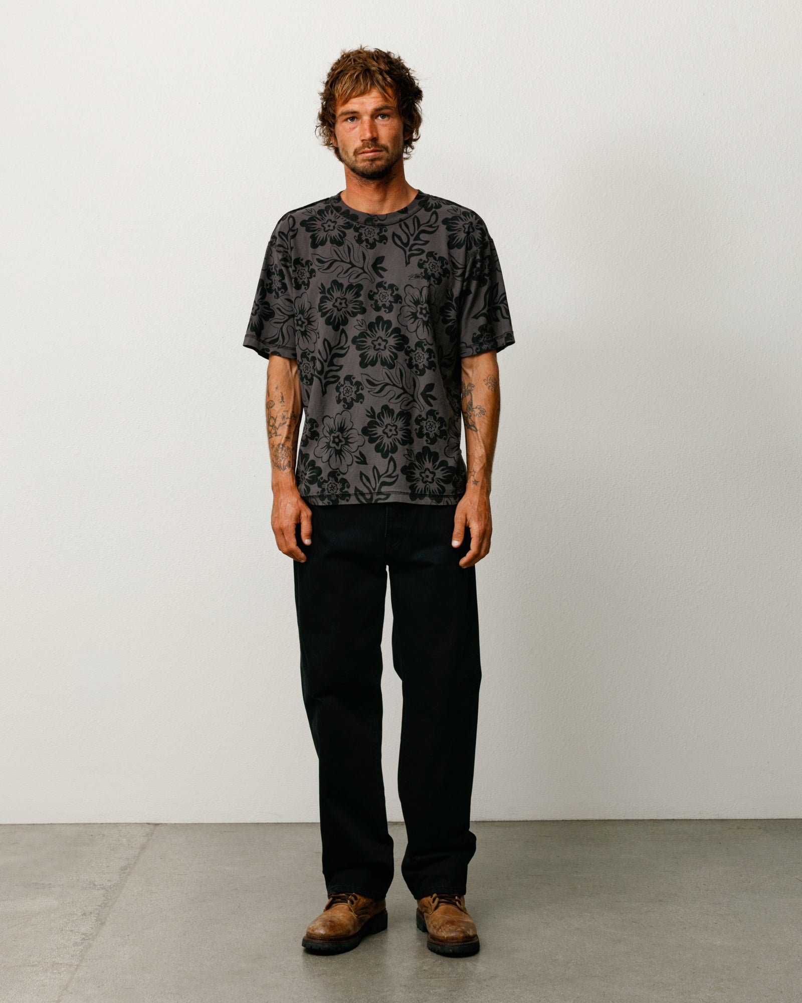 Lazy Floral Tee - Vintage Black | Tops & Shirts | Stüssy Japan