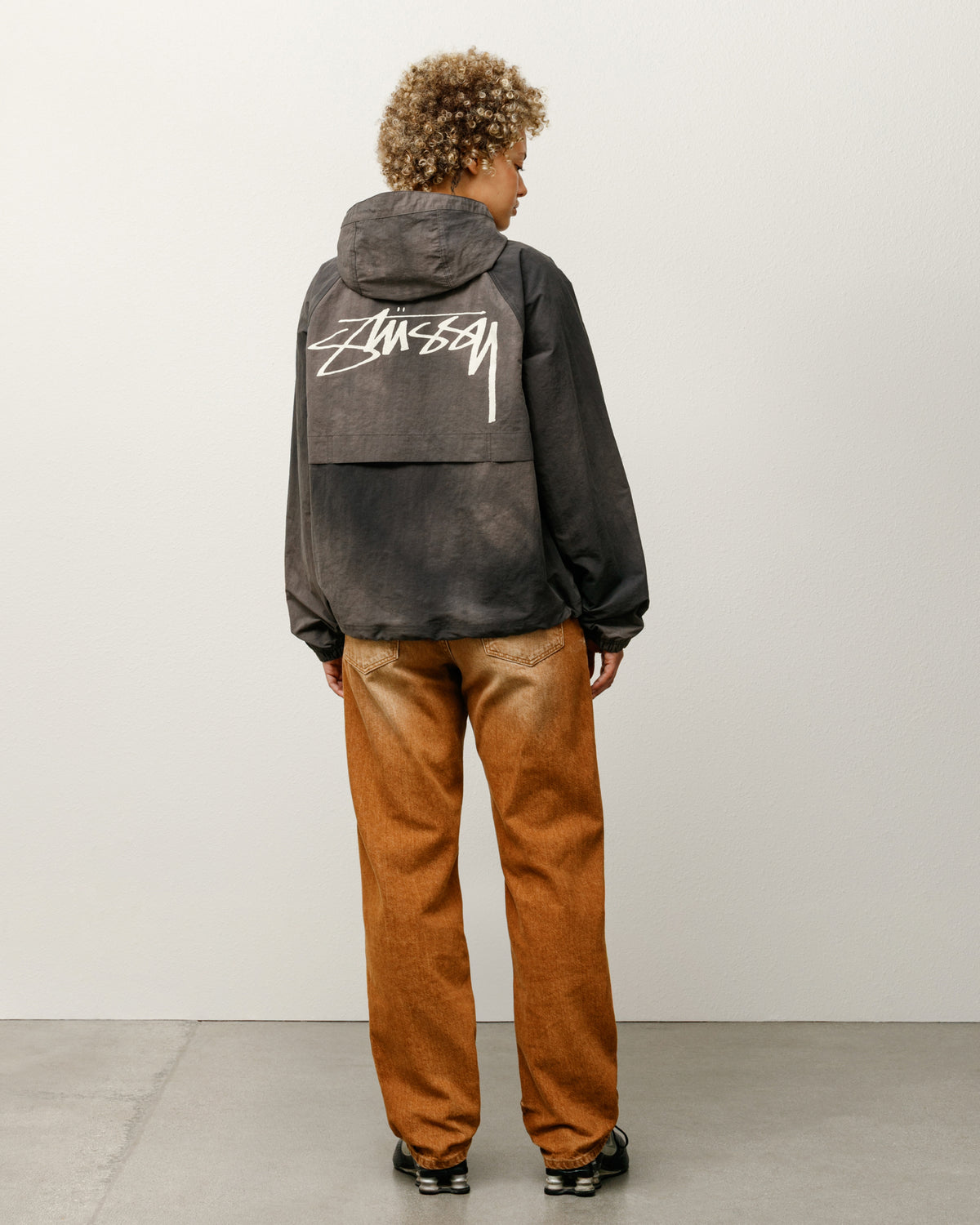 Beach Shell Wave Dye – Black | Outerwear | Stüssy Japan