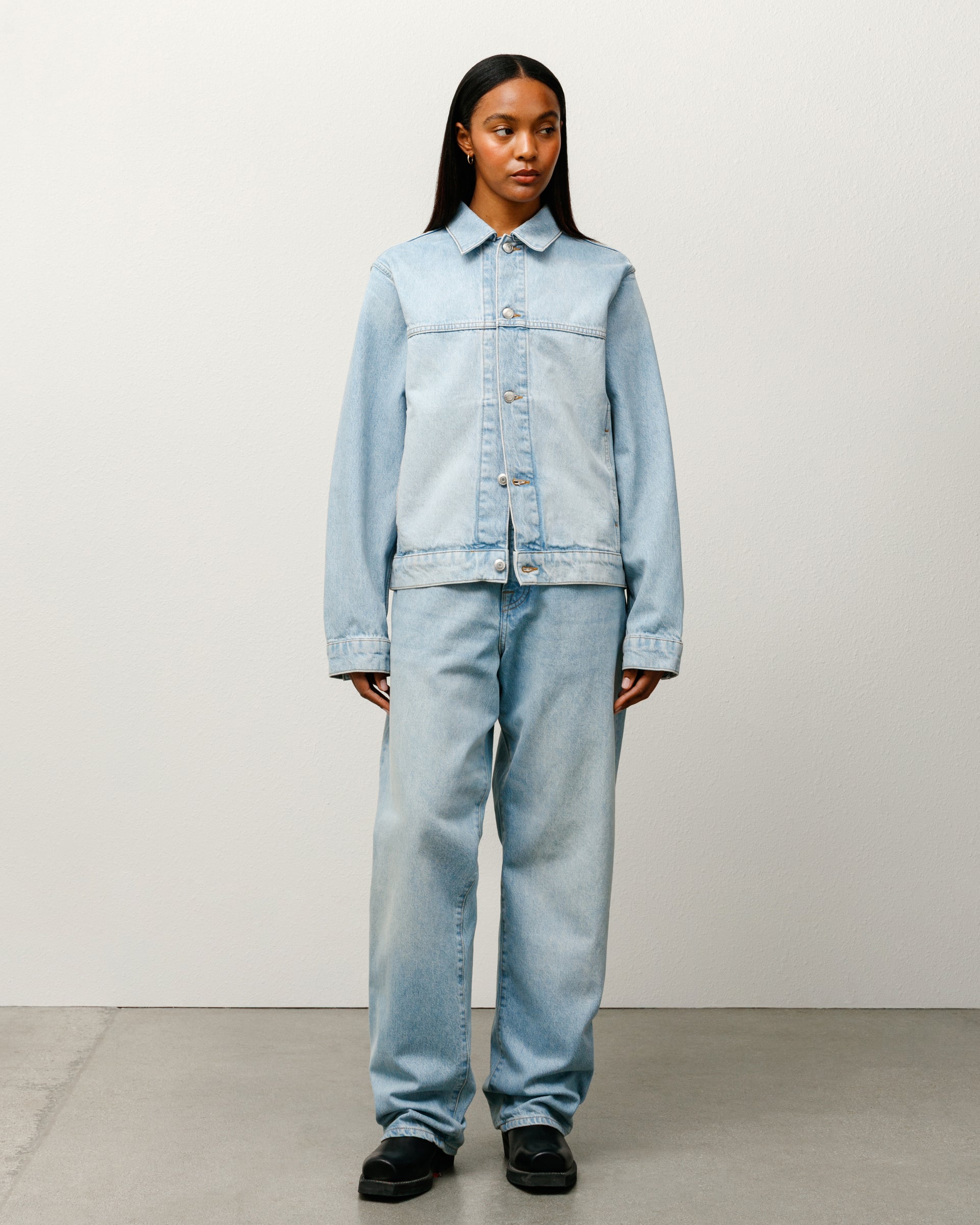 Trucker Denim Mens Long Sleeve In Light Wash