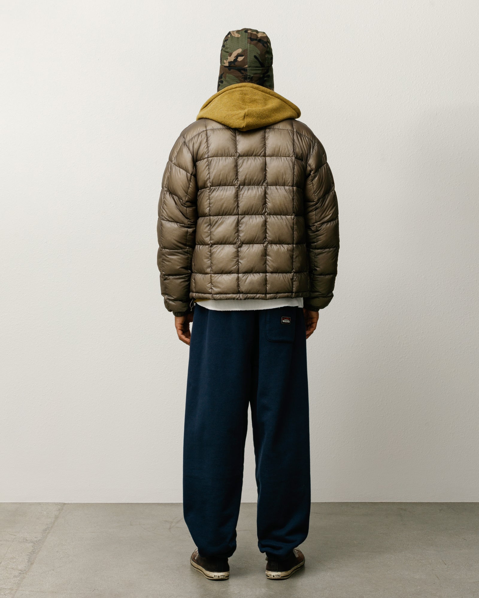 Midweight Puffer – Taupe | Outerwear | Stüssy Japan