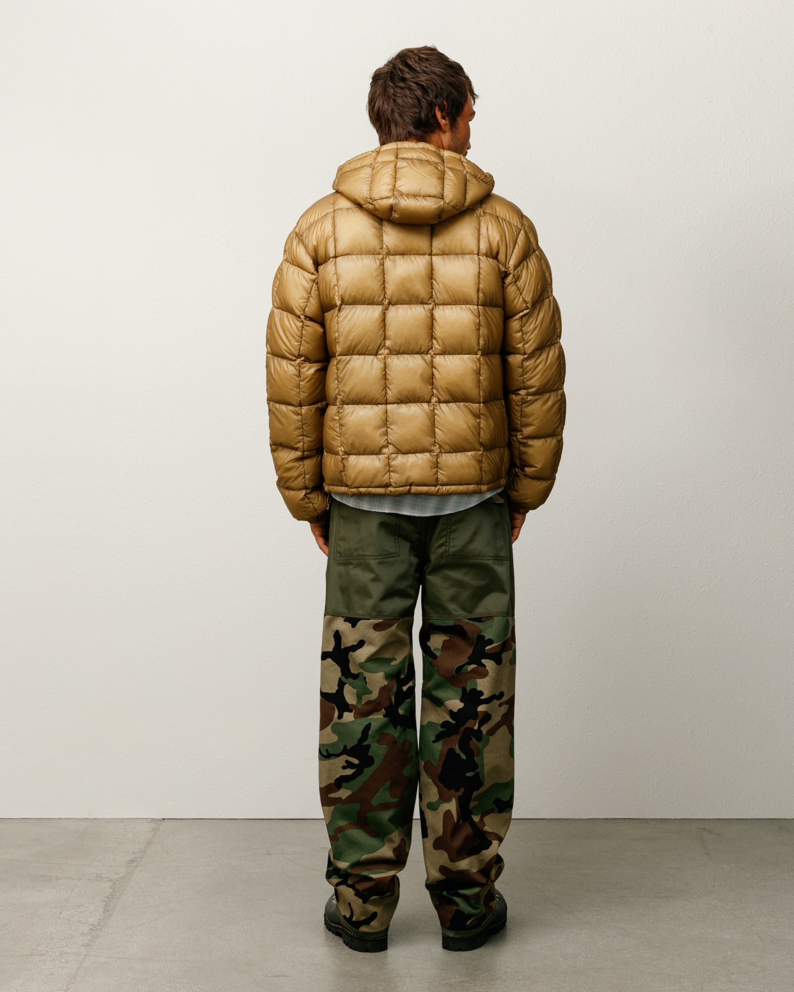 Midweight Hooded Puffer – Khaki | Outerwear | Stüssy Japan
