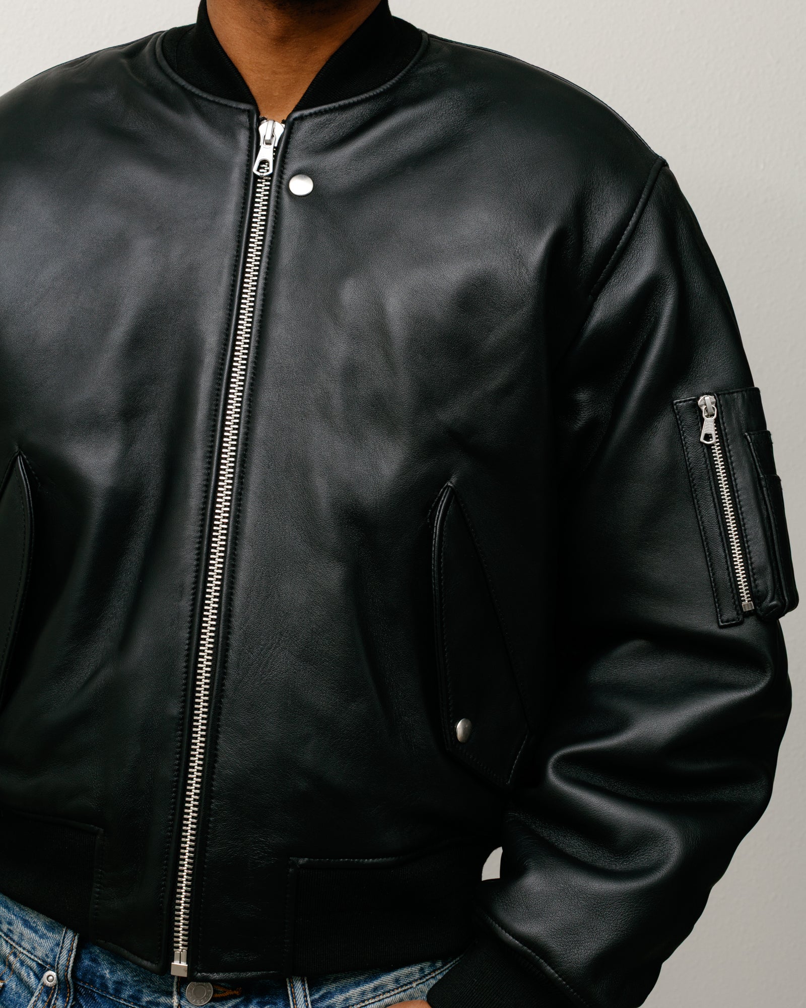 Leather Built Bomber – Black | Outerwear | Stüssy Japan