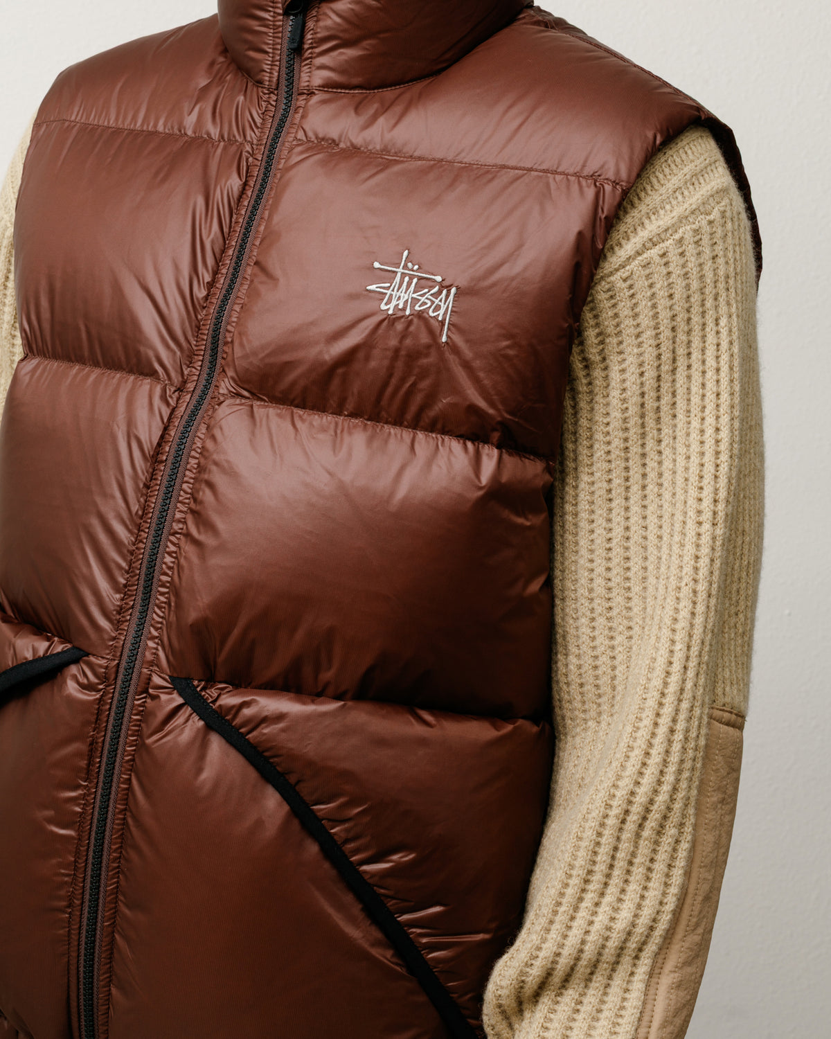 Micro Ripstop Down Vest – Brown | Outerwear | Stüssy Japan display picture 1