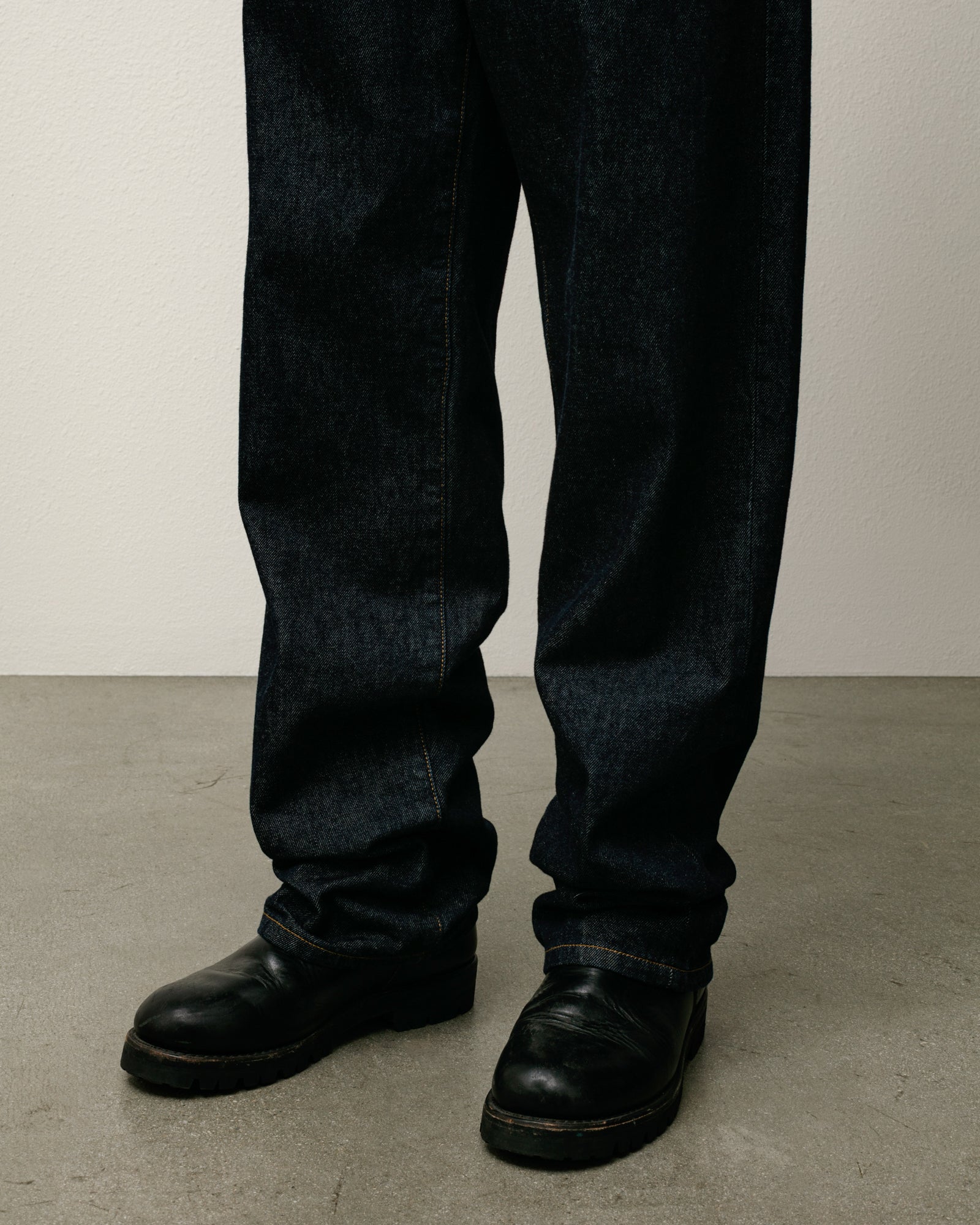 New Classic Jean Denim Mens Regular In Rinsed Indigo