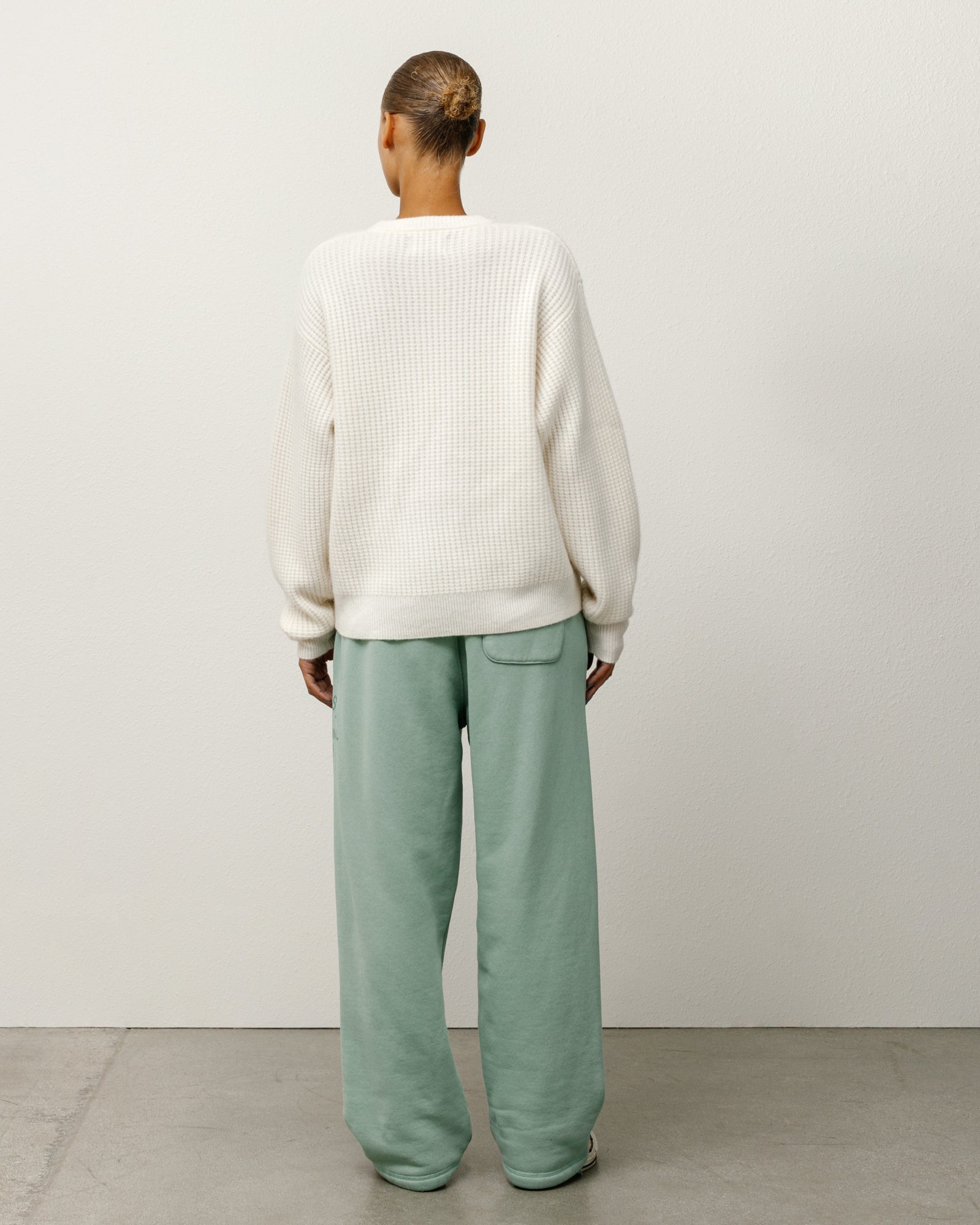 Waffle Cashmere Sweater – Ivory | Sweaters & Knits | Stüssy Japan