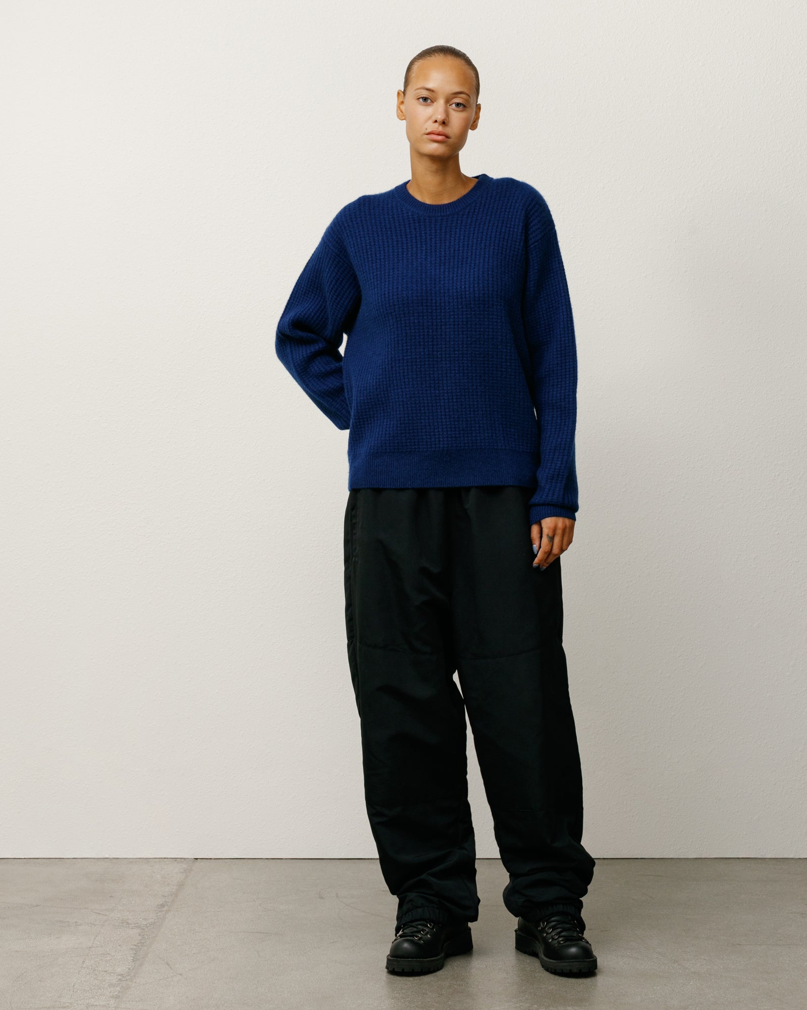 kazuページ WAFFLE KNIT 38 Waffle Cashmere Sweater – Navy | Sweaters & Knits | Stüssy Japan