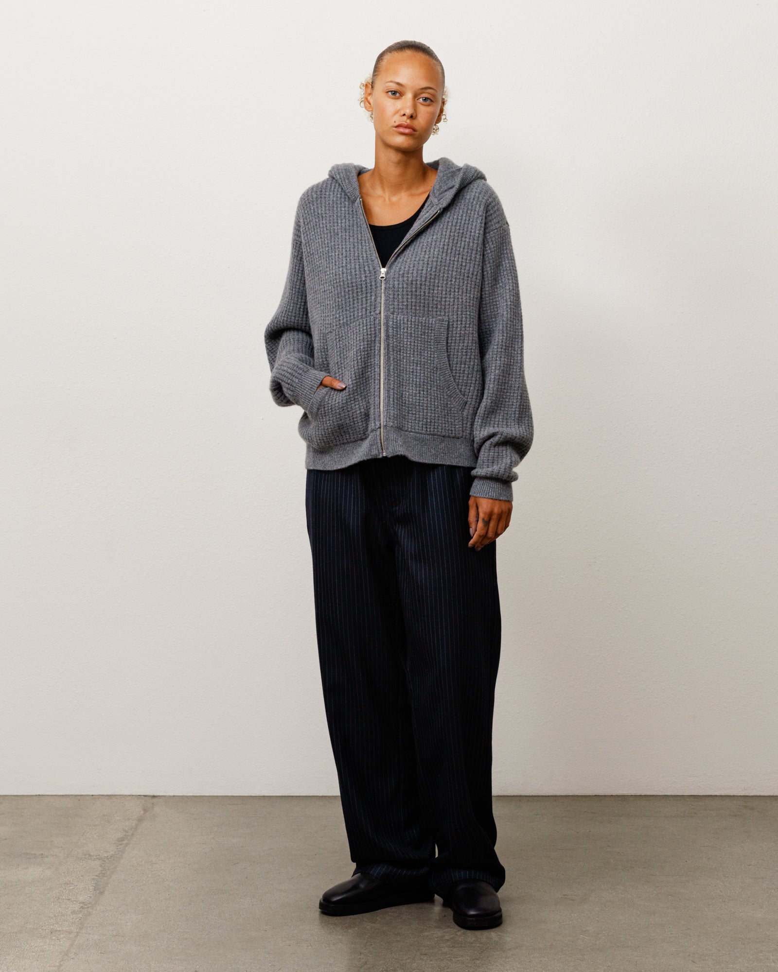 Waffle Cashmere Zip Hood Unisex Long Sleeve In Charcoal