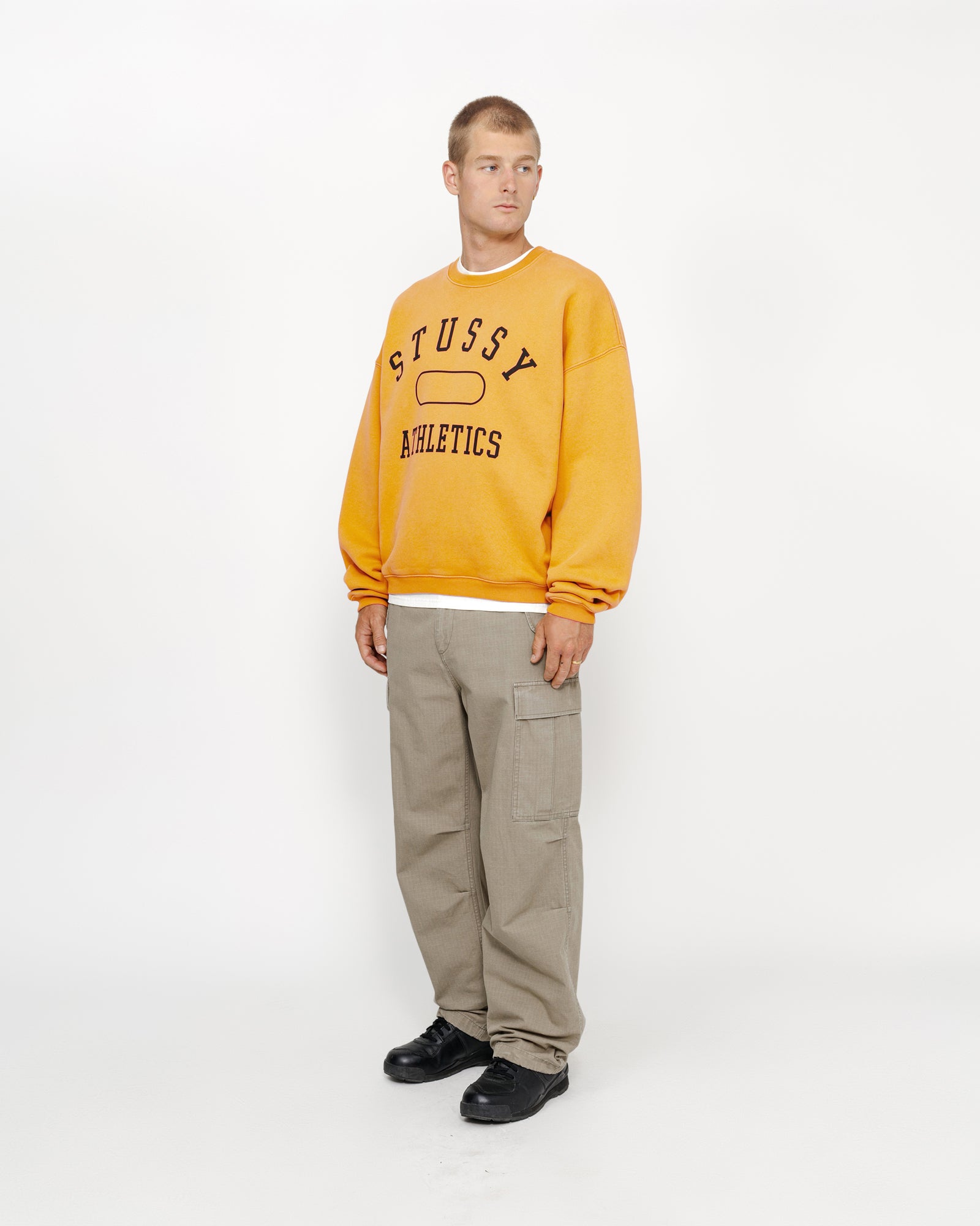 Stüssy Athletics Crew in washed gold – Stüssy Japan