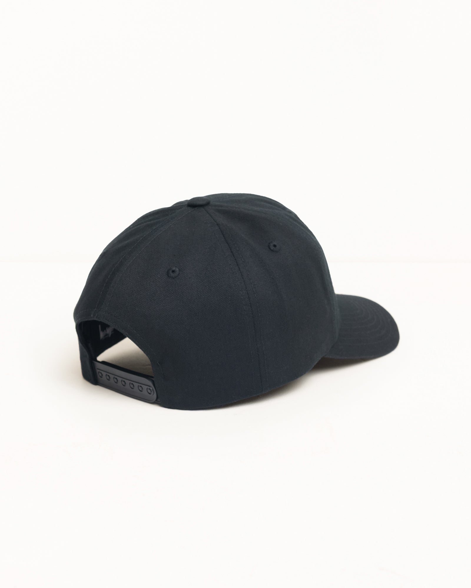 Mid-Depth Chenille S Snapback – Black | Headwear | Stüssy Japan