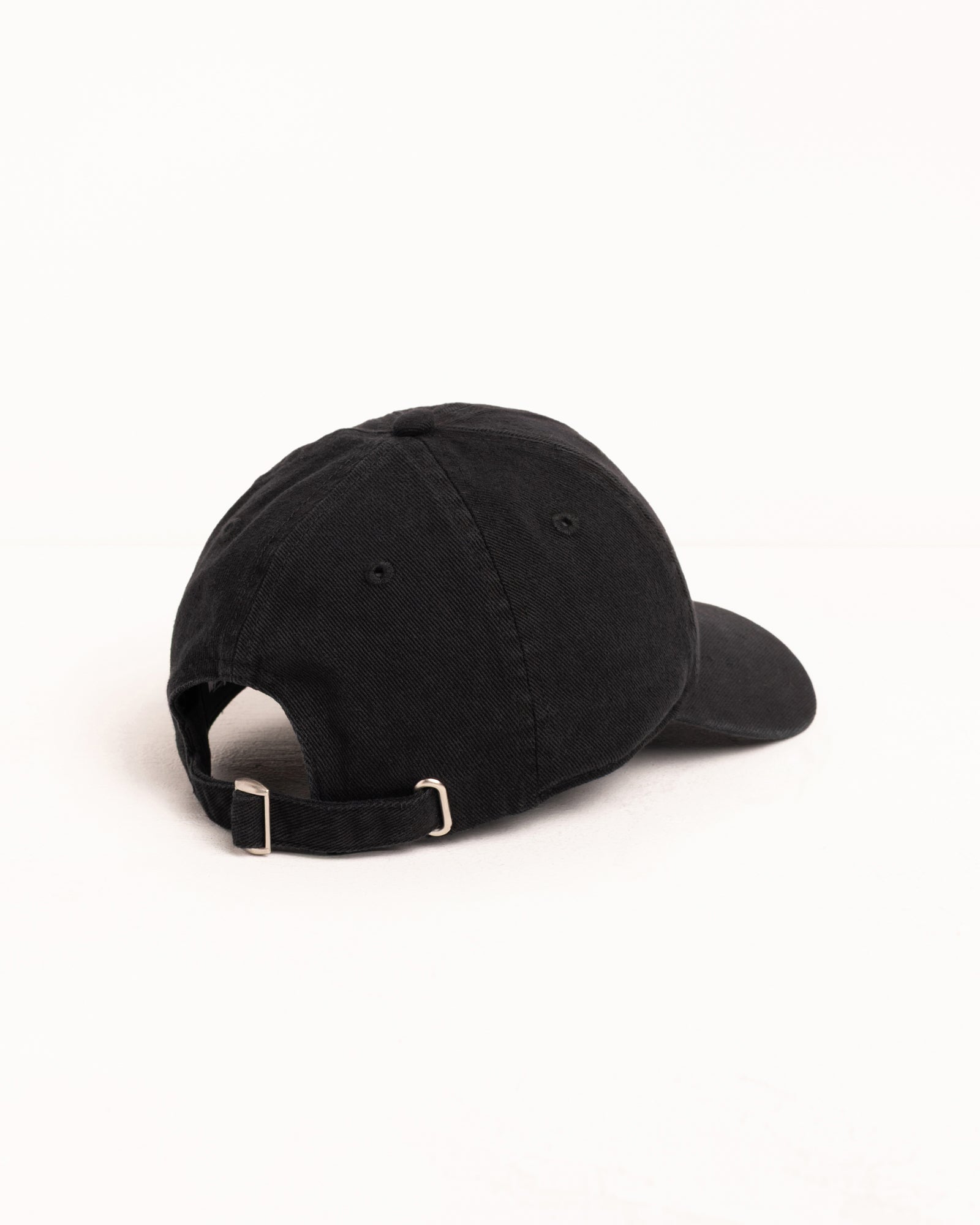 Low Profile Stüssy Crew Strapback – Black | Headwear