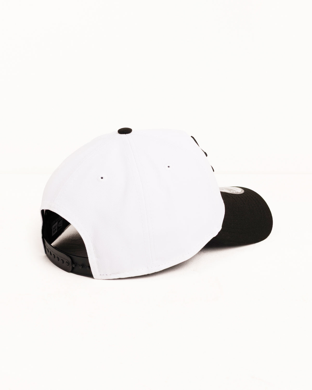 New Era 9Forty Basic Snapback – White/Black | Headwear | Stüssy Japan