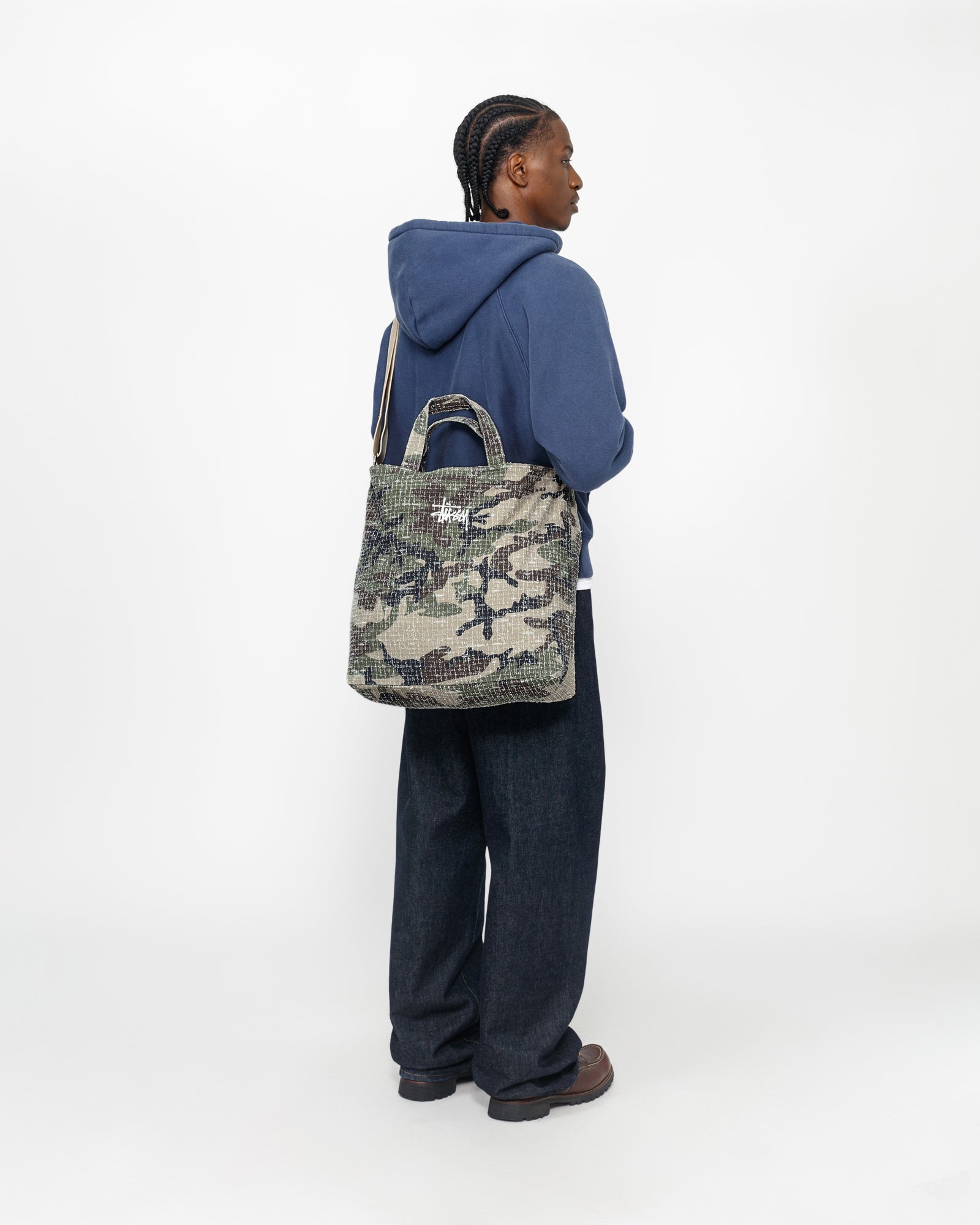 Needle Punch Crossbody Bag in camo – Stüssy Japan