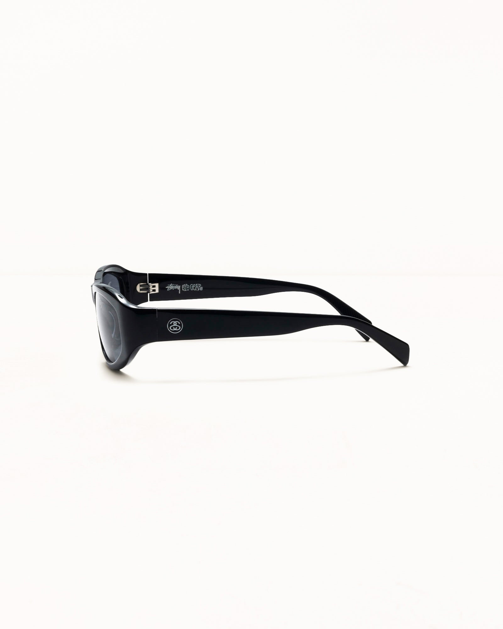 Landon Sunglasses Accessories In Black/black Lens