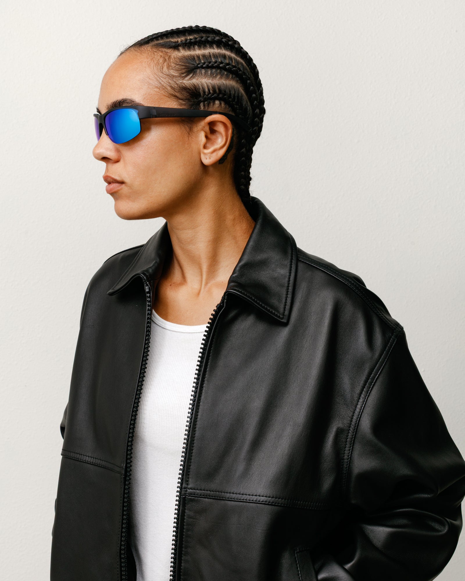 Hiro Sunglasses Unisex In Frost Black/blue Mirror Lens