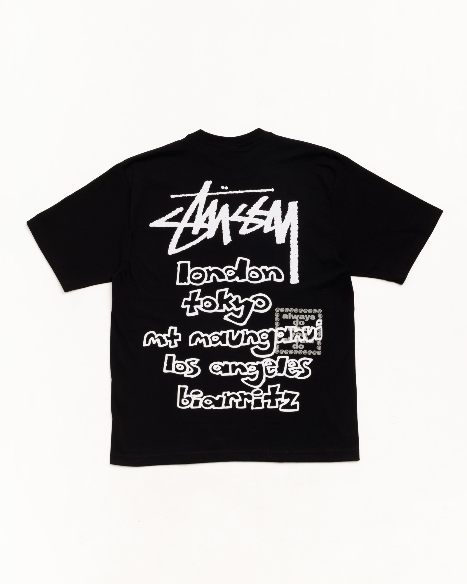 Stüssy & Always ワールドツアー ティー Tシャツ（カラー：ブラック）