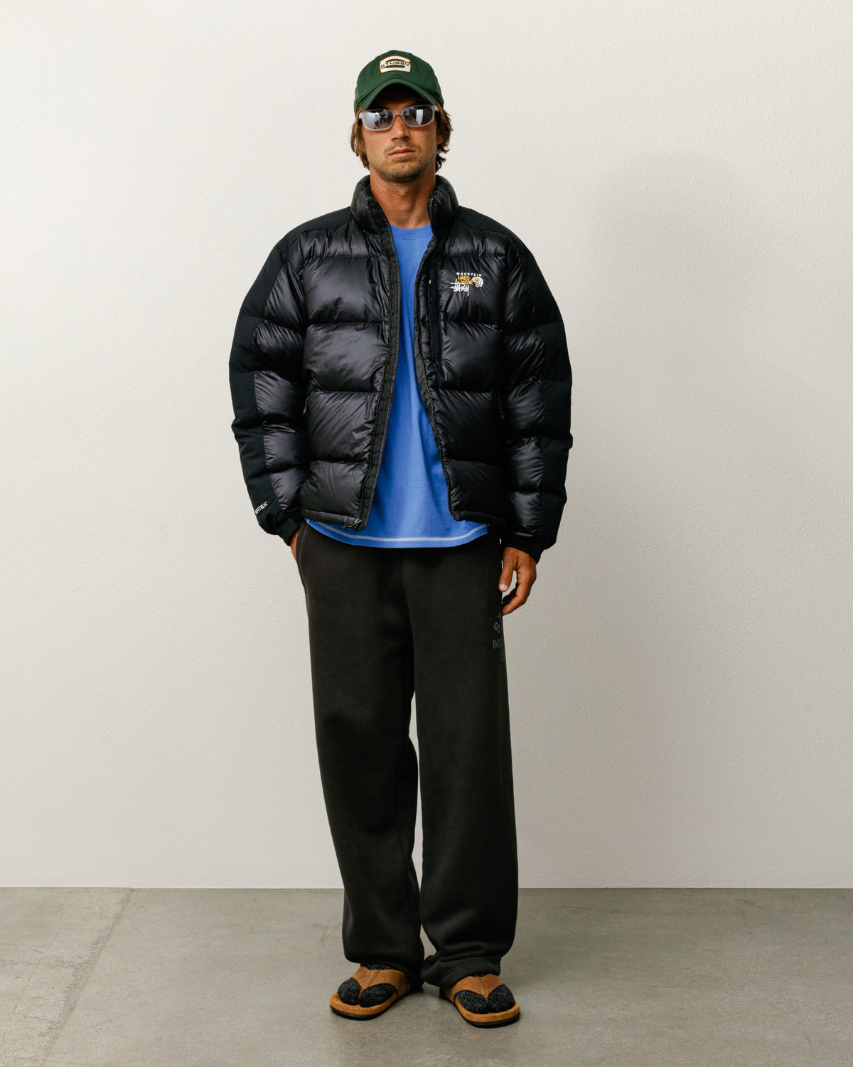 Stüssy & Mountain Hardwear Subzero™ Down Jacket – Black 