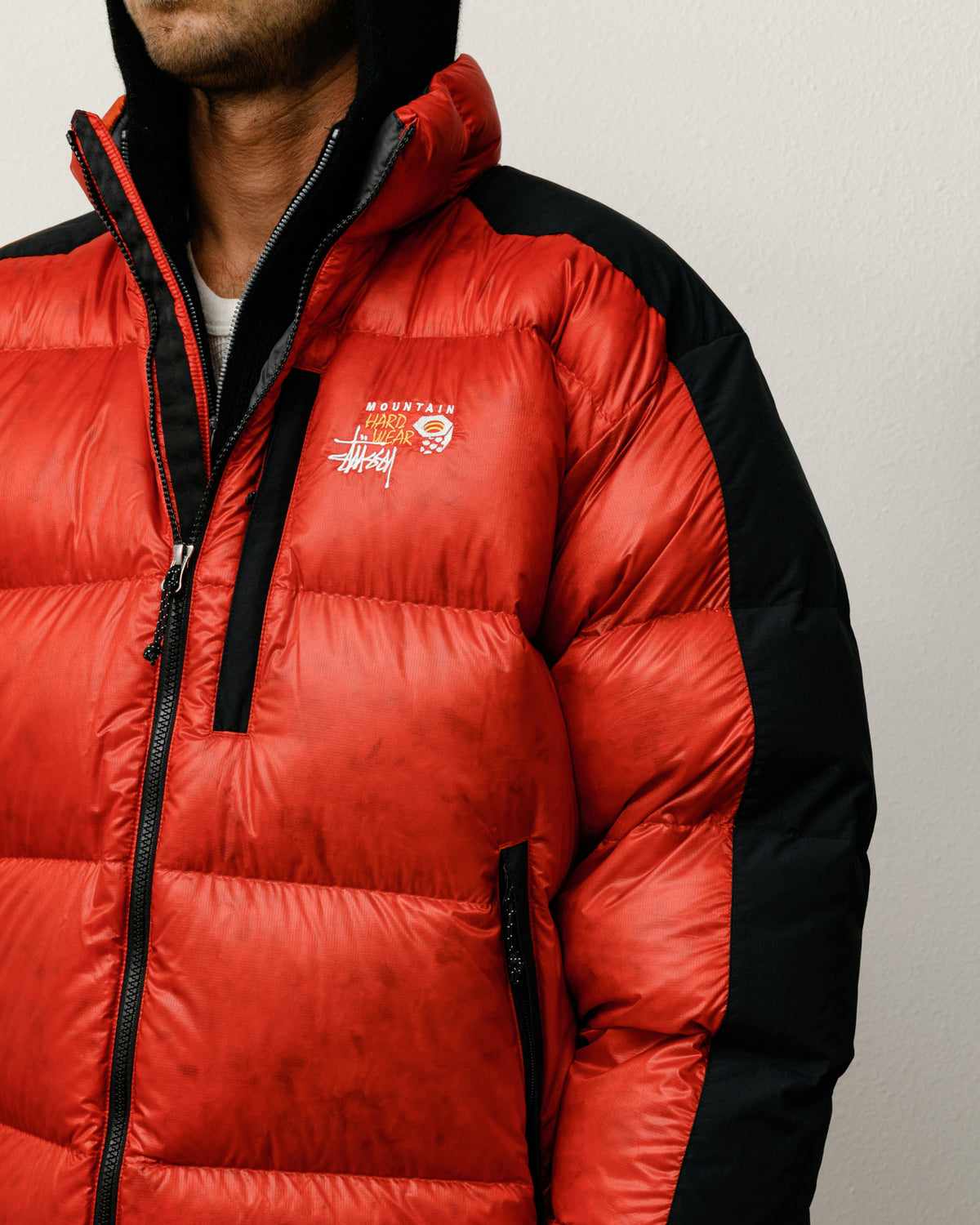 Stüssy & Mountain Hardwear Subzero™ Down Jacket – Desert Red 