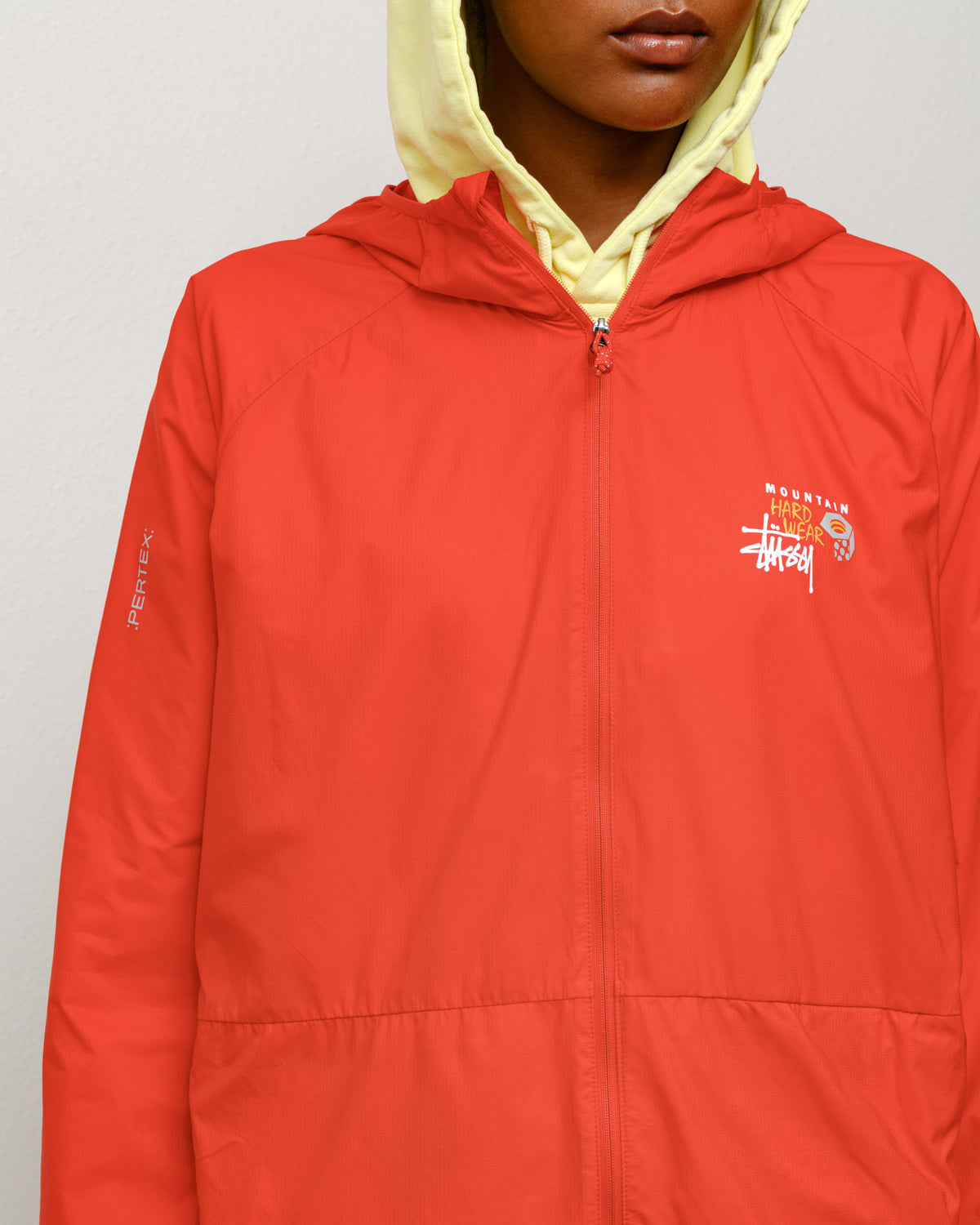 Stüssy & Mountain Hardwear Kor Airshell Jacket – Summit Red 