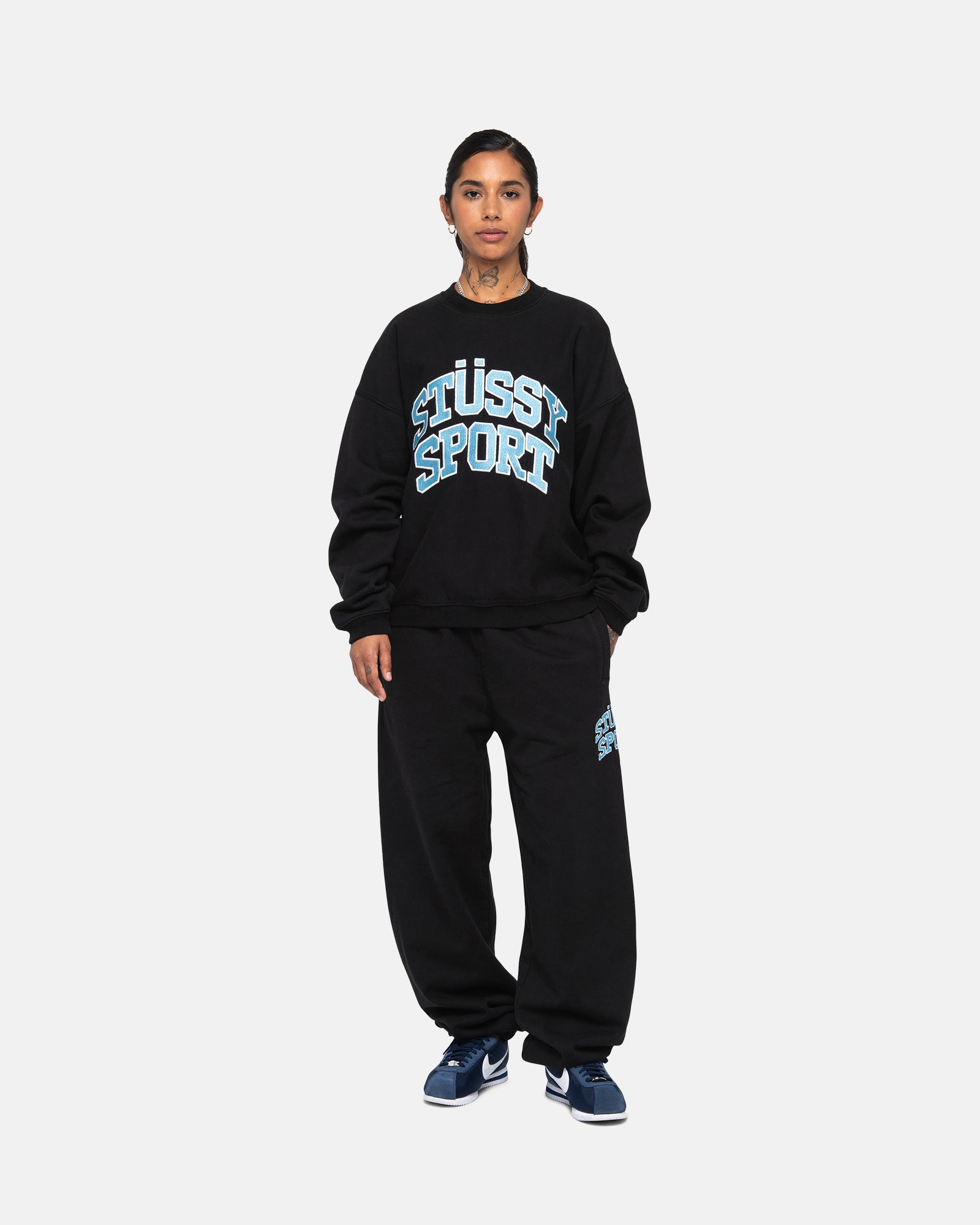 stussy relaxed oversized cre.w black - sorbillomenu.com